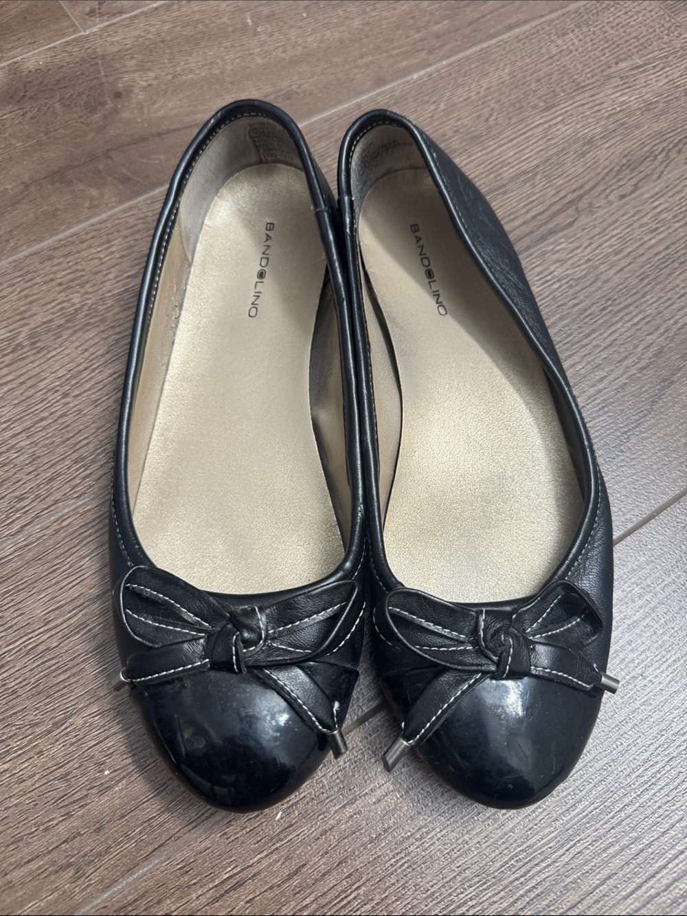 Bandolino Black Bow-Accent Ballet Flats